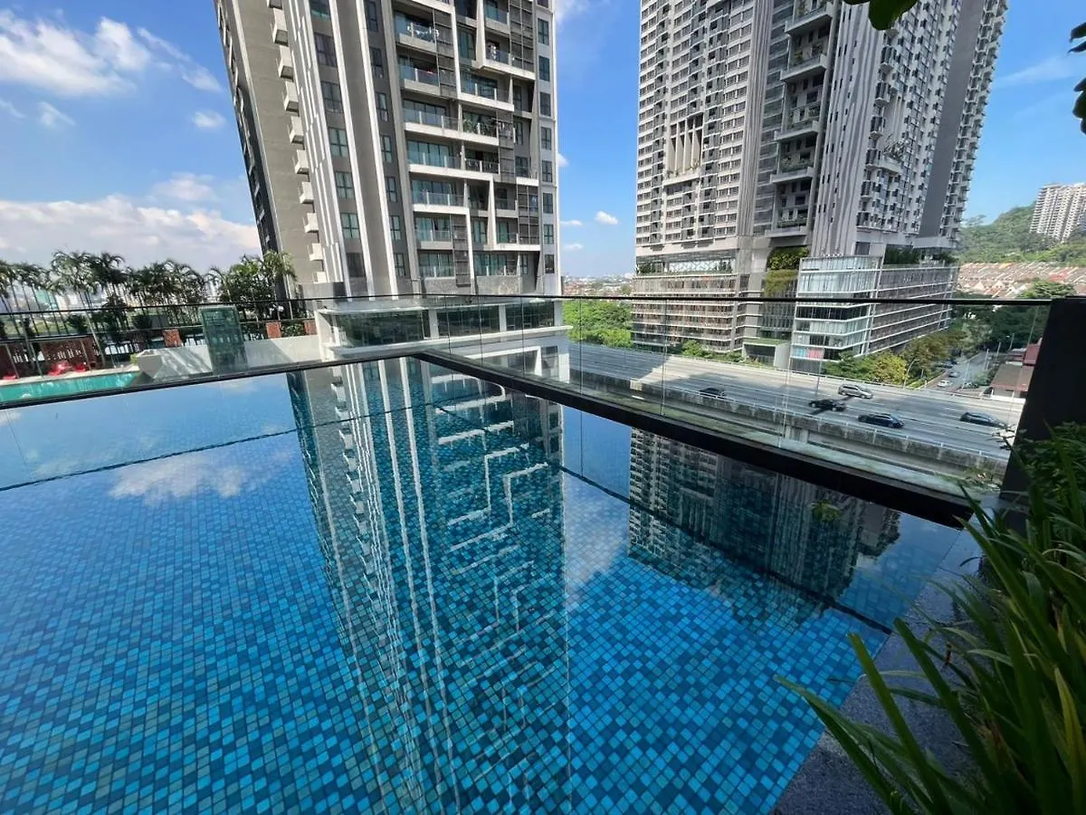 Apartment 3 Room Cozy Comfy 1-11 Pax Old Klang Road 7 Min To Midvalley Kuala Lumpur Ma­lay­sia