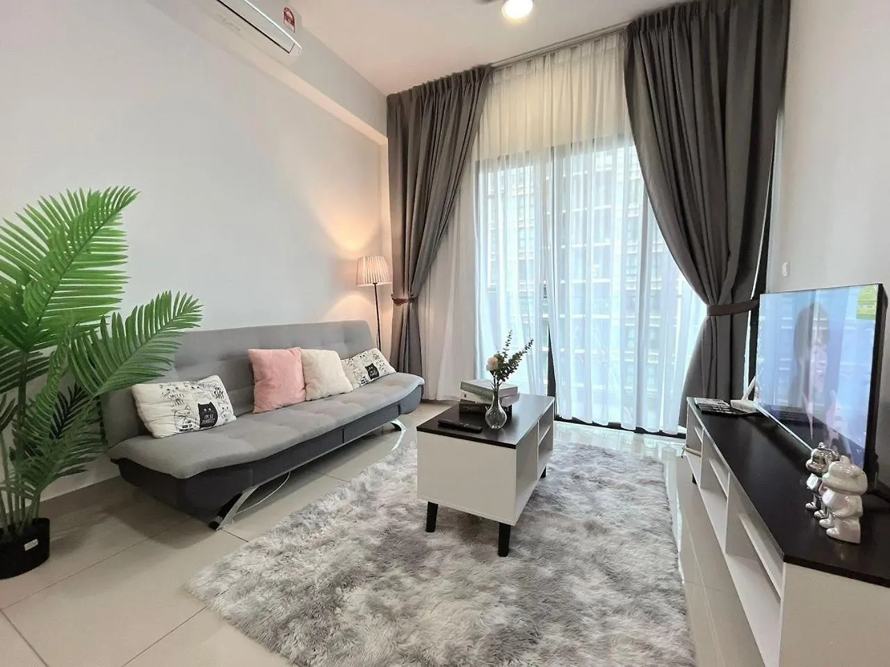 3 Room Cozy Comfy 1-11 Pax Old Klang Road 7 Min To Midvalley Kuala Lumpur